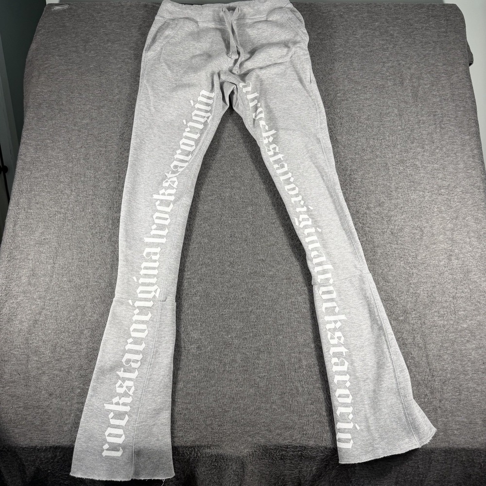 Rockstar Original Women's Sz S Sweat Pants Gray Slim Fit Flared Leg Spell out
